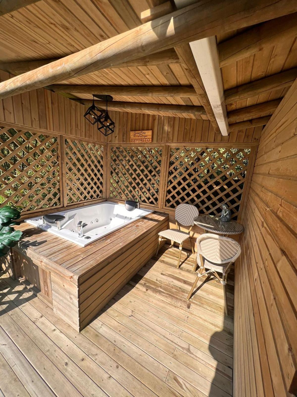 Cardinal Glamping Hotel Guatape Exterior photo
