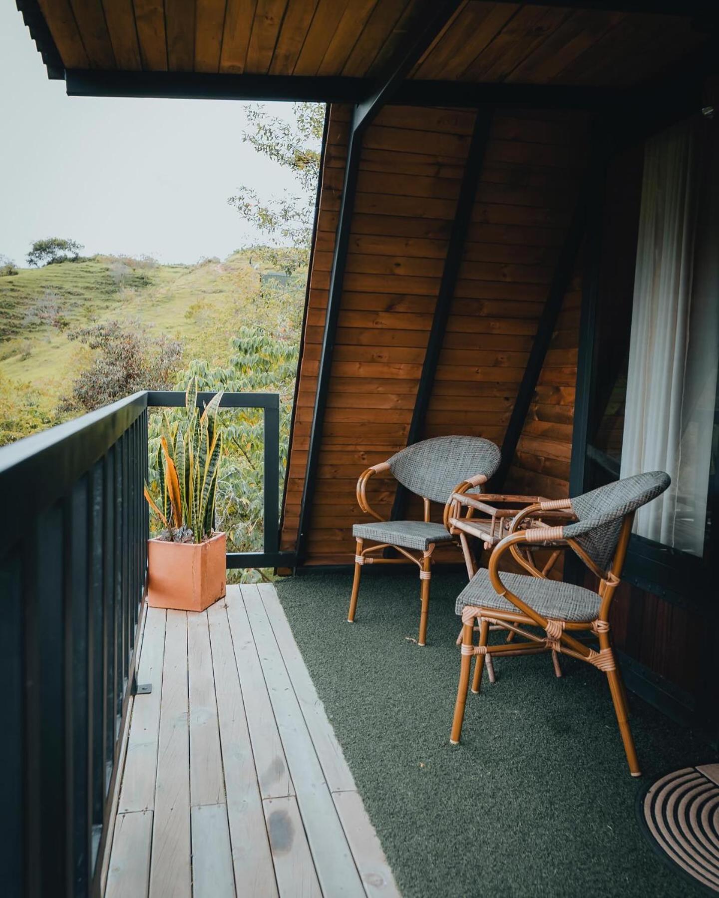Cardinal Glamping Hotel Guatape Exterior photo